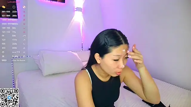 LaylaLaurent online show from 05/15/26, 08:12