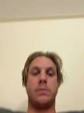 Snapshot of tinyterrors chatting on 04/15/26, 04:07 tinyterrors online show from 04/15/26, 04:07