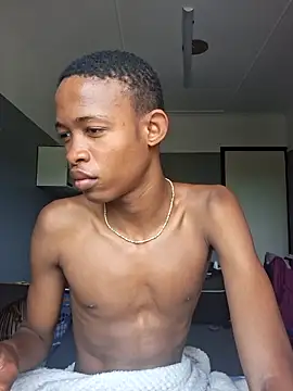 youngAndReckles online show from 04/11/26, 07:27