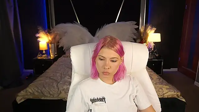 PinkyTrix online show from 07/14/26, 07:20