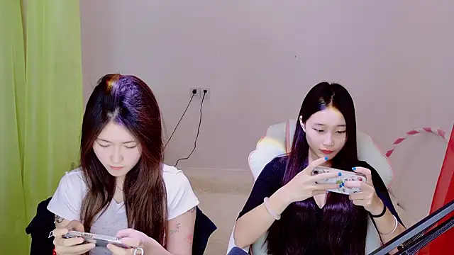 Xiongchumo1120 online show from 05/07/26, 02:27
