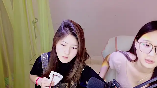 Xiongchumo1120 online show from 05/14/26, 03:14