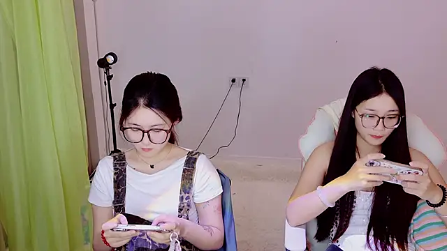 Xiongchumo1120 online show from 05/27/26, 03:25