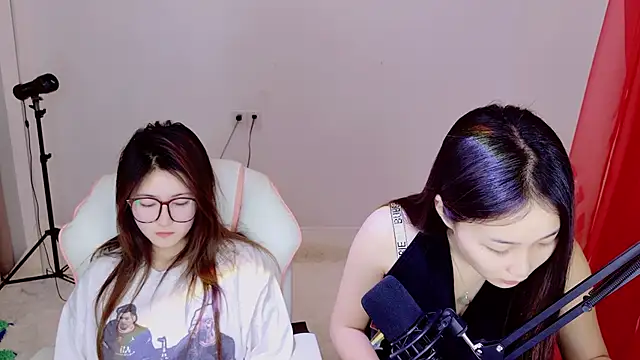 Xiongchumo1120 online show from 05/16/26, 03:16