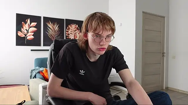 Dave Redmond online show from 04/24/26, 01:57