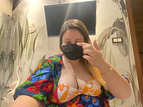 Snapshot of kavyasingh36 chatting on 04/20/26, 03:35 kavyasingh36 online show from 04/20/26, 03:35