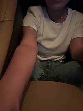 jiaojiaobaobei online show from 04/18/26, 01:35