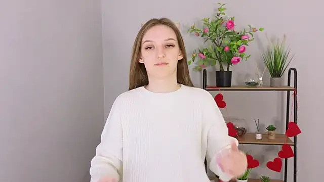 Lilia Redy online show from 04/15/26, 10:21