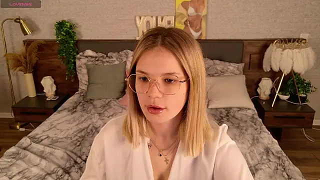 KimEvanss online show from 05/14/26, 05:26