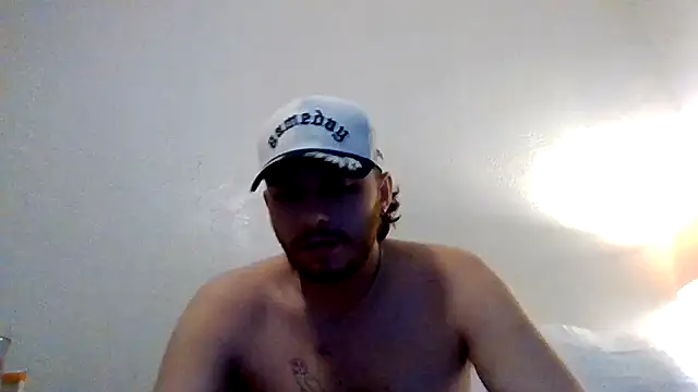 tallhungcloudzz online show from 04/17/26, 04:48