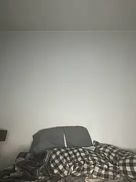 tallhungcloudzz online show from 04/12/26, 02:04