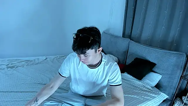 VelarMotion online show from 04/14/26, 01:05