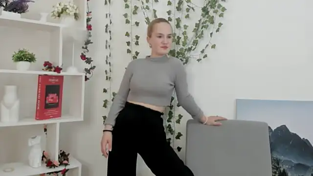 DannetteFire online show from 04/14/26, 11:37