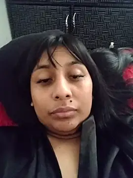 Snapshot of MELIZ_QUEEN chatting on 06/21/26, 02:56 MELIZ QUEEN online show from 06/21/26, 02:56