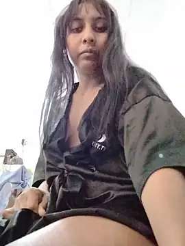 Snapshot of MELIZ_QUEEN chatting on 06/07/26, 06:57 MELIZ QUEEN online show from 06/07/26, 06:57