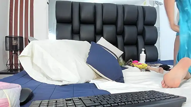 MILF AURORA online show from 05/27/26, 07:54