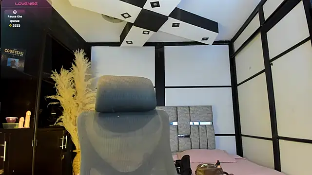 DeboraCopper  online show from 04/14/26, 10:48