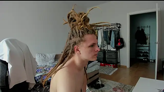 SurfSexCouple1 online show from 04/13/26, 01:04