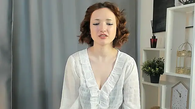 EvieEacho online show from 04/12/26, 12:19