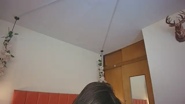 Snapshot of Shadya_ chatting on 06/20/26, 03:22 Shadya online show from 06/20/26, 03:22