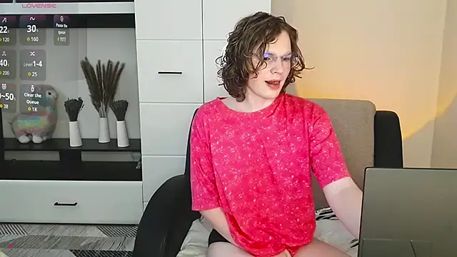 SallySweet  online show from 07/10/26, 08:03