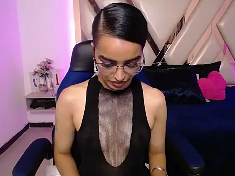 Miaa ferrari1 online show from 04/24/26, 08:49