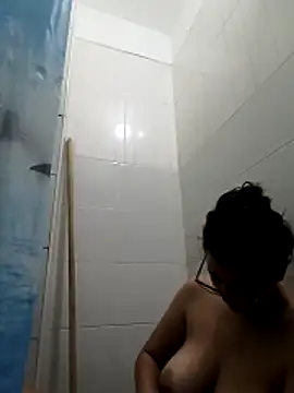 dhalia-rose89 online show from 04/12/26, 02:42