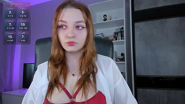 Snapshot of MaddisonLee chatting on 05/31/26, 04:02 MaddisonLee online show from 05/31/26, 04:02
