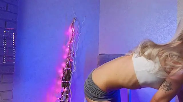 LuxuryBarbie online show from 05/30/26, 07:08
