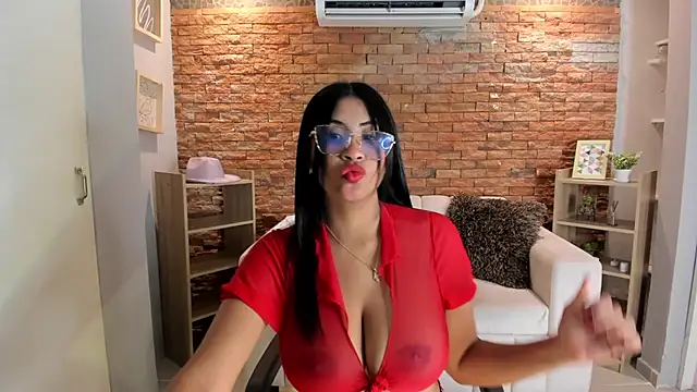 noa joness online show from 07/20/26, 10:01