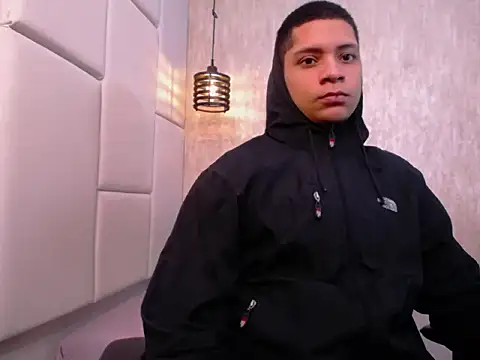 Axel marcus online show from 04/15/26, 07:51