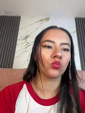 Snapshot of Candy-firee chatting on 04/14/26, 01:27 Candy-firee online show from 04/14/26, 01:27