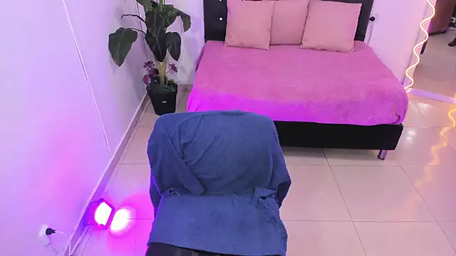 DANNA TAY online show from 04/15/26, 07:29