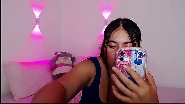 mia montanna online show from 04/13/26, 04:05