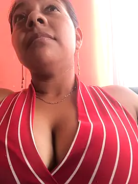 Snapshot of Tamaraxxx_hot chatting on 04/12/26, 08:56 Tamaraxxx hot online show from 04/12/26, 08:56