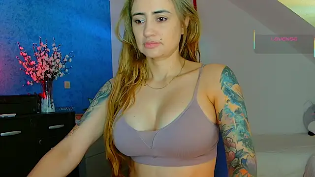 pennyyy  online show from 05/19/26, 10:55
