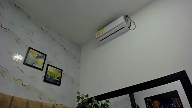Snapshot of Candicewayne chatting on 06/11/26, 10:45 Candicewayne online show from 06/11/26, 10:45