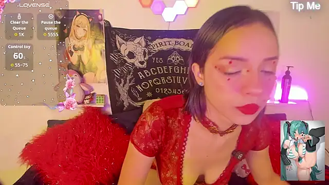 LaxiViolet online show from 05/13/26, 07:10