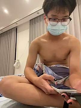 Snapshot of Yalotutu chatting on 07/18/26, 06:27 Yalotutu online show from 07/18/26, 06:27