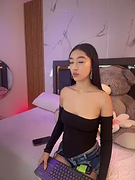 Snapshot of Iam_Milly_ chatting on 04/14/26, 08:47 Iam Milly online show from 04/14/26, 08:47