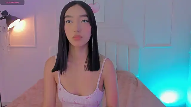 Iam Milly  online show from 05/10/26, 03:32
