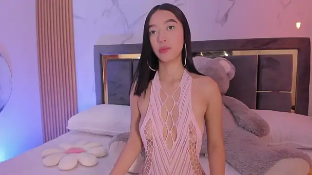 Iam Milly  online show from 04/27/26, 10:08