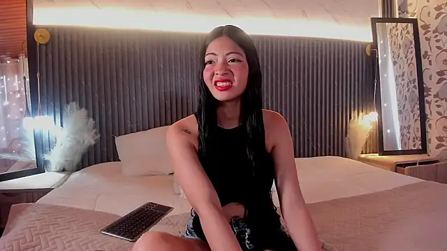 zoe castillo online show from 04/21/26, 07:53