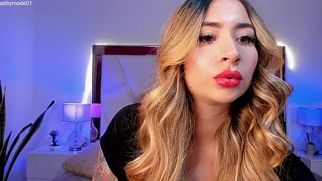 abbymodell1 online show from 05/23/26, 10:53