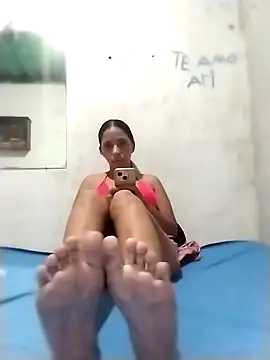 YuliBrayan online show from 04/13/26, 03:32