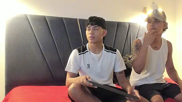 Snapshot of fer_cum18 chatting on 04/14/26, 08:47 fer cum18 online show from 04/14/26, 08:47