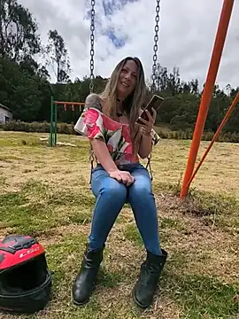 VALELUXX online show from 08/08/26, 03:08