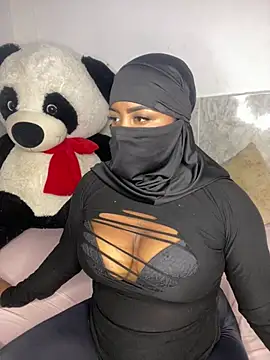 yasmin georgina online show from 04/29/26, 09:32