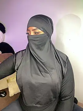 yasmin georgina online show from 04/27/26, 07:28