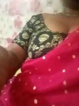 Snapshot of Viju_ chatting on 04/14/26, 04:56 Viju online show from 04/14/26, 04:56